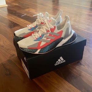 X9000L4
